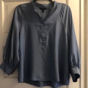 Banana Republic Light Weight Blouse